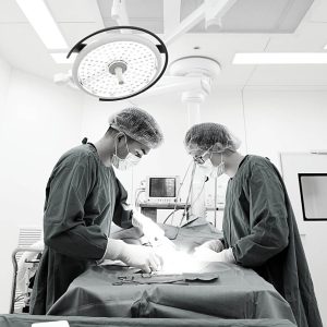 En qué consiste la formación de un cirujano plástico por el Doctor Oriol Vernetta en Barcelona