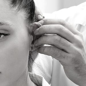 La mejor opción para las -orejas de soplillo- del Doctor Oriol Vernetta en la ciudad de Barcelona